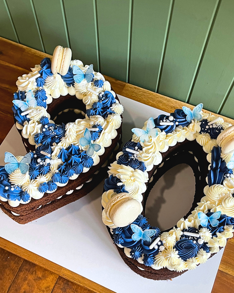 NUMBER CAKES